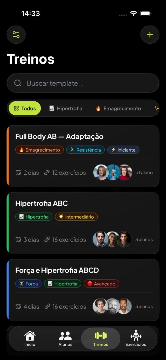 Biblioteca de treinos do treinador com objetivos e alunos